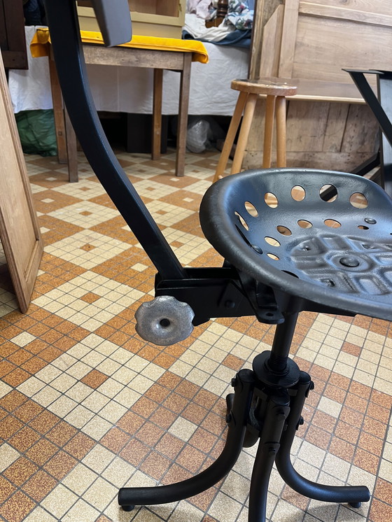 Image 1 of Sgabello vintage in metallo nero