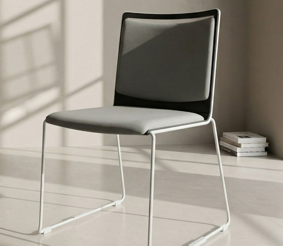 Image 1 of Viasit Klikit kuip, zwart; frame, zilver; vilten glijders; zittingbekleding, rugleuning, grijs.