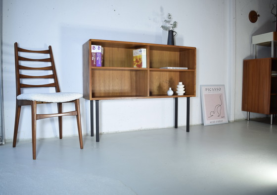 Image 1 of Deense teakhouten boekenkast/dressoir/kast uit de jaren 60, vintage kast