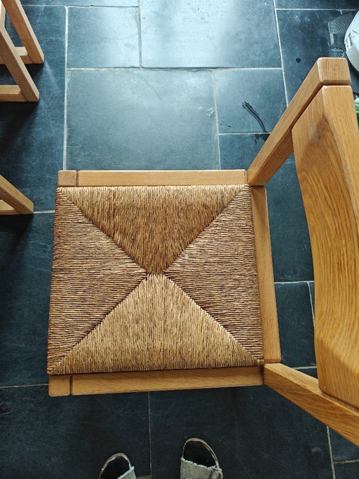 6 chaises brutalistes