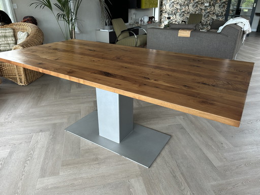 Walnut dining table by Bert Plantagie 200x100 cm