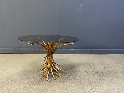 Mesa de centro o auxiliar vintage de Coco Chanel con forma de gavilla de trigo en metal dorado, años 60