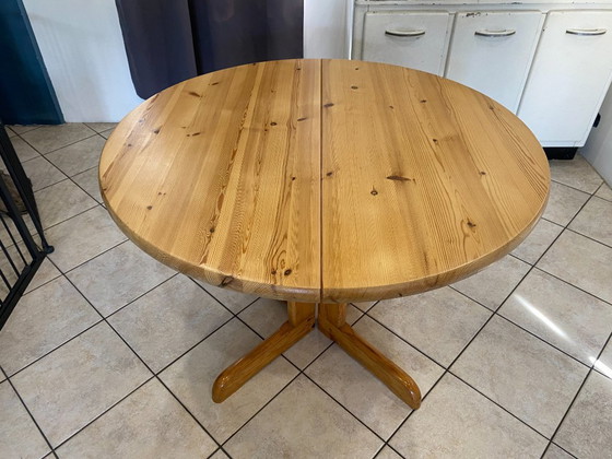 Image 1 of Tavolo rotondo allungabile, diametro 106 cm, modello Baumann, in legno massello di pino, vintage anni '70.