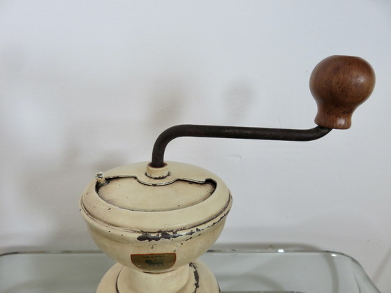 Image 1 of Moulin à Café Peugeot Frères, Modèle "Diabolo" de 1952 à 1956