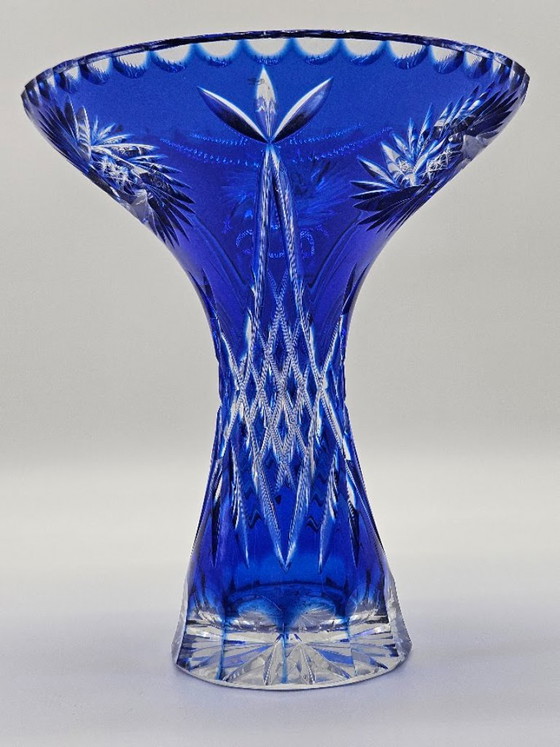 💎 Vase Calice en Cristal au Plomb Bohemia Vintage – Verre Superposé Bleu Cobalt (Taillé à la Main, CSR) (photo 4 of 8)
