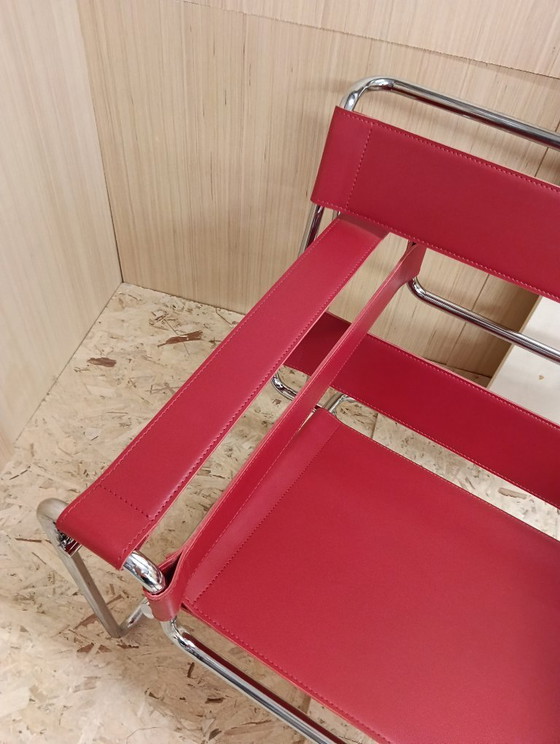 Image 1 of KNOLL Studio Set van 2 WASSILY B3 fauteuils (NIEUW) in rood leer