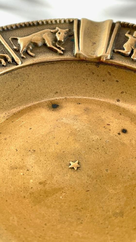 Image 1 of Posacenere vintage in bronzo con segno zodiacale