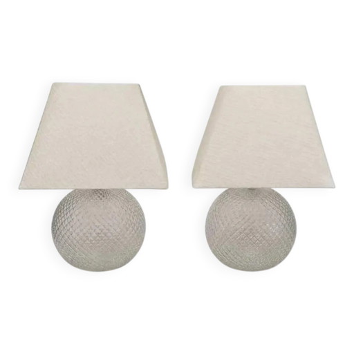 Set aus 2 Glas-Tischlampen mit Rautenmuster.