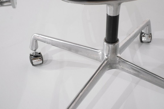 Image 1 of Poltrona Soft Pad "EA 207" Charles Ray Eames, Stati Uniti, 1969.