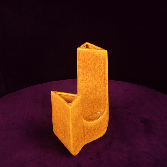 Sculptural Amber Ceramic Space Age Vase, Italy 1970 (photo 8 of 20)