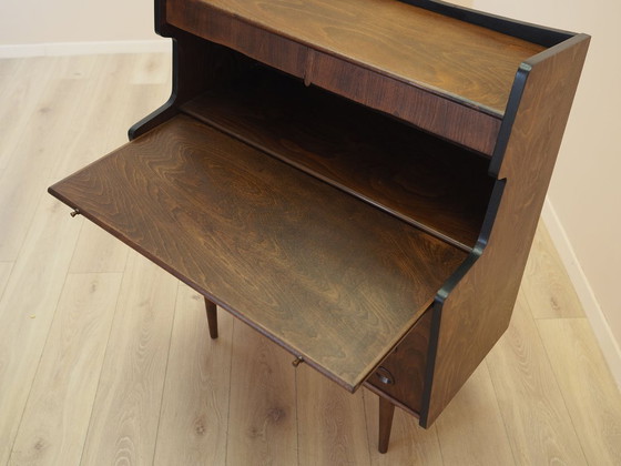Deens secretair bureau uit de jaren 60 met walnootfineer en uitschuifbaar schrijfoppervlak. – Ladekasten (photo 15 of 19)