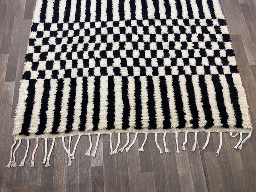 Large Berber Rug, Custom Made, White and Black, 3/4 M – Aime Té, vloerkleden en tapijten, Wool (photo 2 of 5)