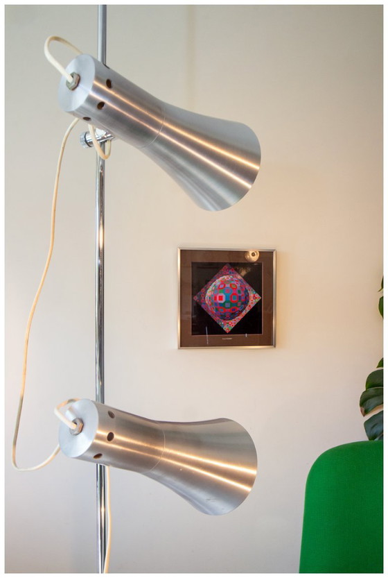 Image 1 of Staande lamp uit de jaren 70, Italië, chroom en aluminium.