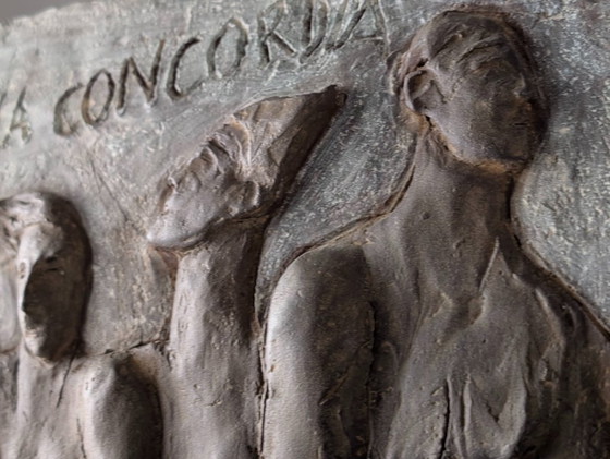 Image 1 of Esperanza d'Ors, plaque en relief en bronze, sculpture figurative, Espagne, années 1990