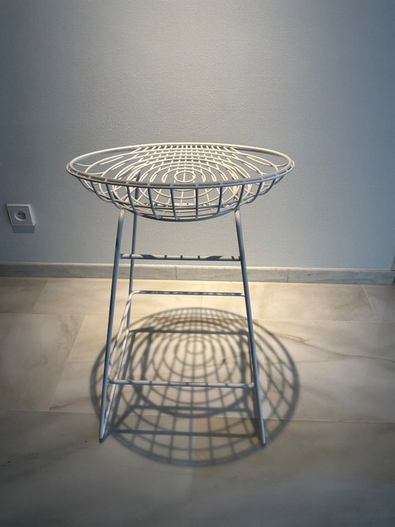 Pastoe KM06 Wire Bar Stool, Barhocker, Metall, Weiß, Modern (Foto 2 von 7)