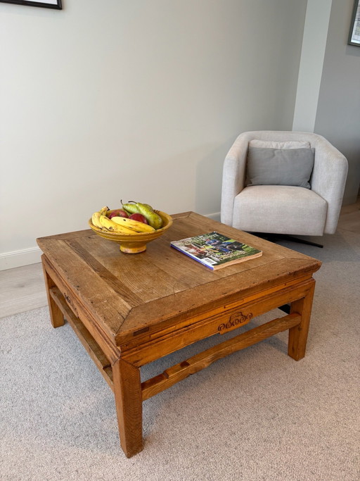 Authentischer chinesischer Couchtisch aus Holz – vintage – 81 x 81 cm