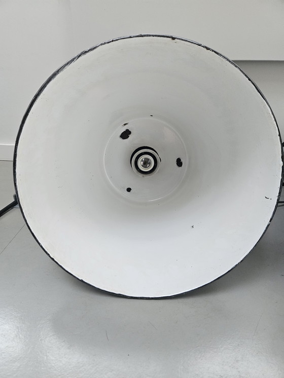 Image 1 of Set Hanglampen Fabriekslampen Tsjechië Jaren 50