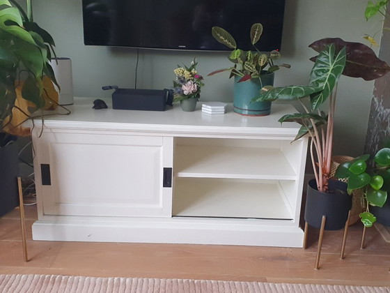 Image 1 of buffet TV classique