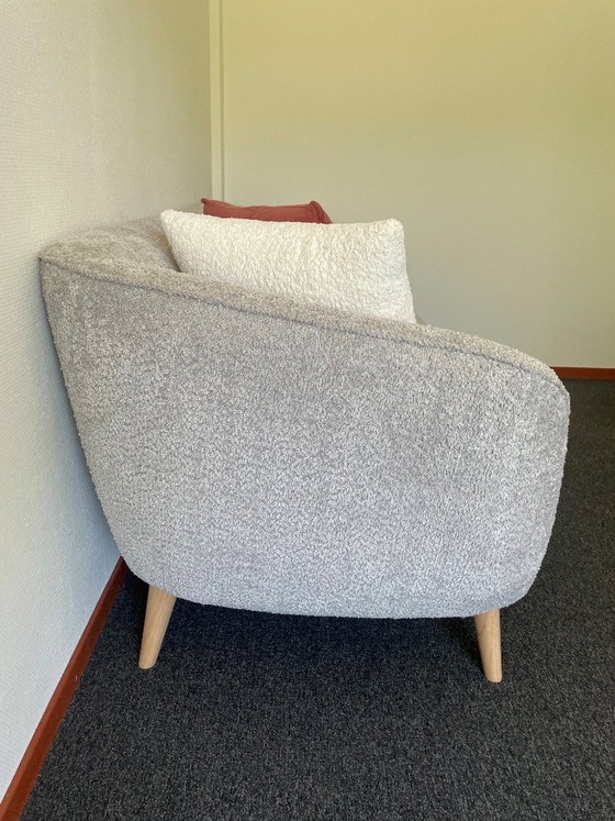 Image 1 of HR design bank 2,5 zits (210 cm) in mooie bouclé stof, incl. 2 sierkussentjes