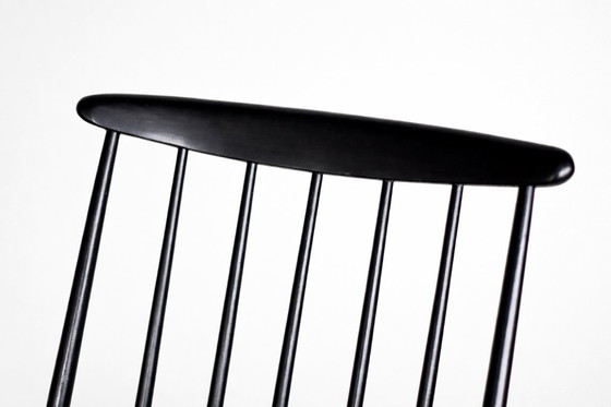 Image 1 of Fauteuil à bascule vintage en bois de style finlandais moderne du milieu du siècle, par Ilmari Tapiovaara pour Asko, années 1960