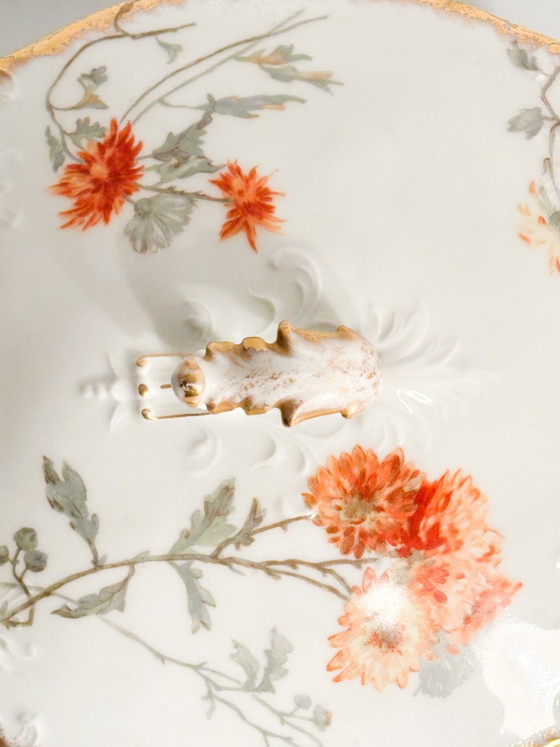 Pair of 1960s Hand-painted Limoges Porcelain Soup Tureens – Table accessories (photo 9 of 16)