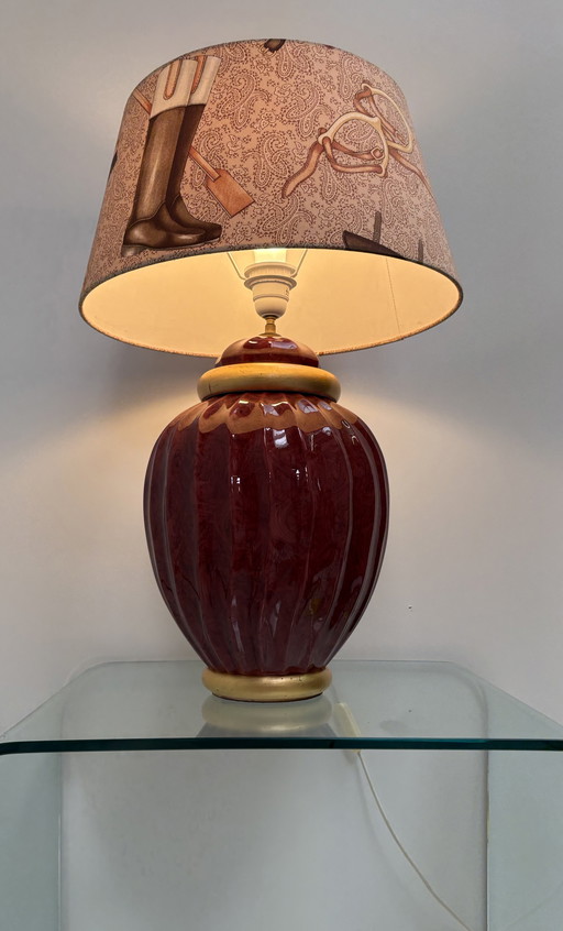 Lampe vintage en céramique bordeaux or Kostka France
