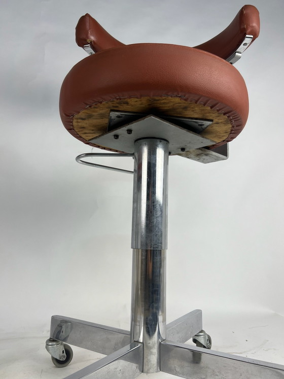 Vintage Dentist Stools, 70s – Wood, Aluminium (photo 3 of 5)