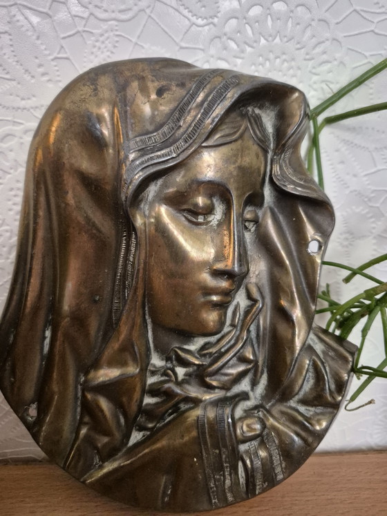 Image 1 of Vintage gestileerde bronzen wand plaquette Maagd Maria 