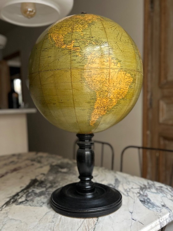 Image 1 of Globo terrestre del 1960