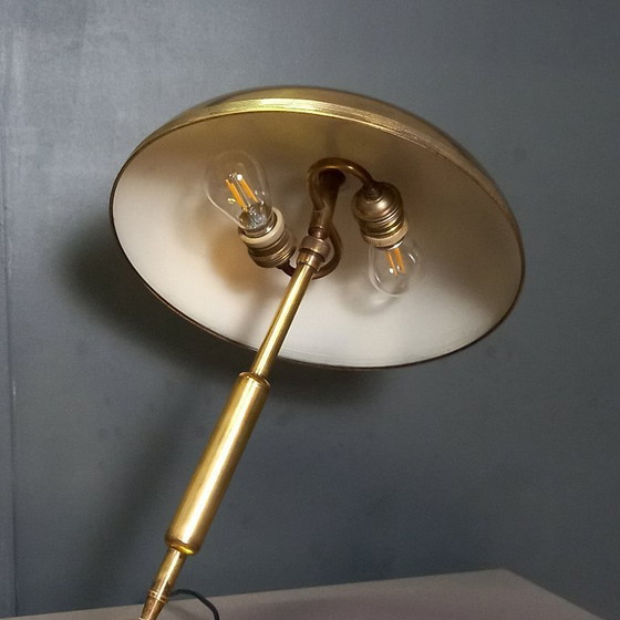 Image 1 of Lampe de table au design iconique signée Giovanni Michelucci