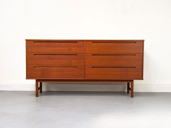 Large Teak Chest of Drawers from Tørring / HJN Møbelfabrik, 1960s – Sideboard, Wood (photo 3 of 25)