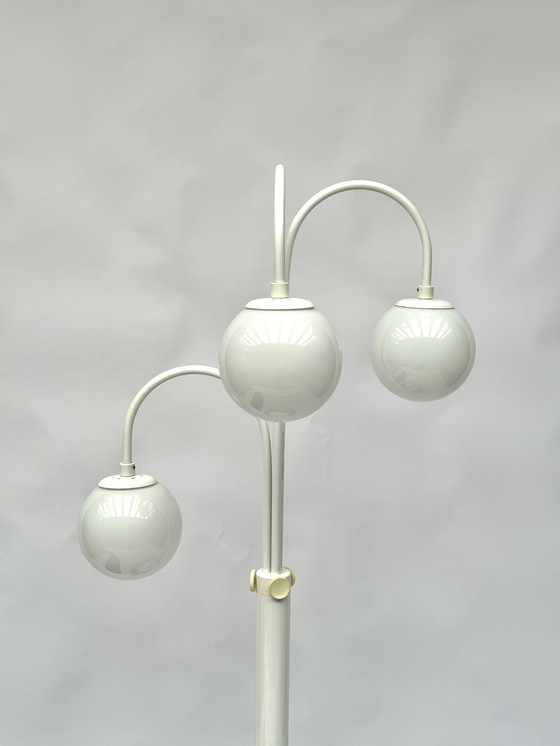 Image 1 of Grande lampe de table cascade en verre opalin – Design néerlandais des années 1970