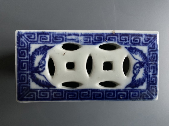 Image 1 of Ancien oreiller à opium en porcelaine , XIX ème siècle , Chine 