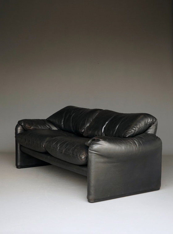 2 Sitzer Maralunga Sofa aus schwarzem Leder für Cassina. 1970er Jahre – 2 Sitzer Sofas, Leather (photo 3 of 20)
