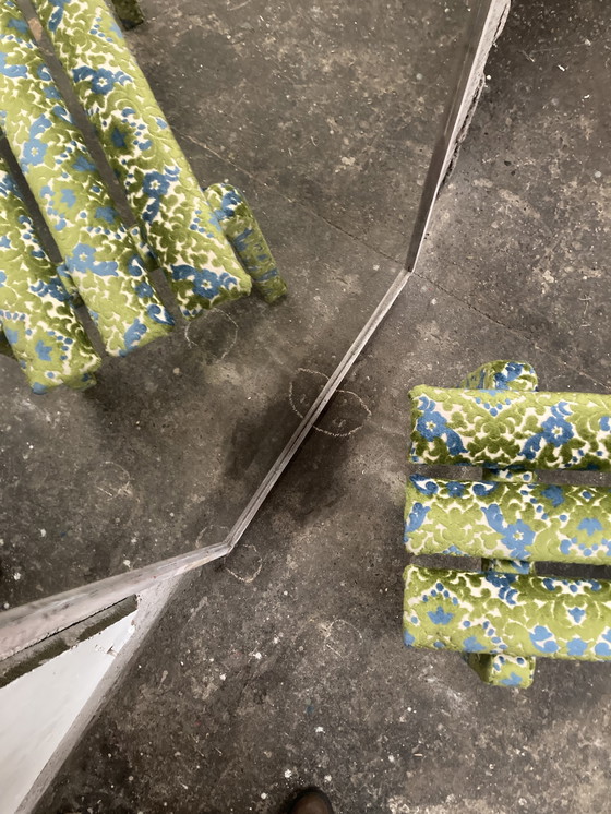 Image 1 of Banco de terciopelo floral