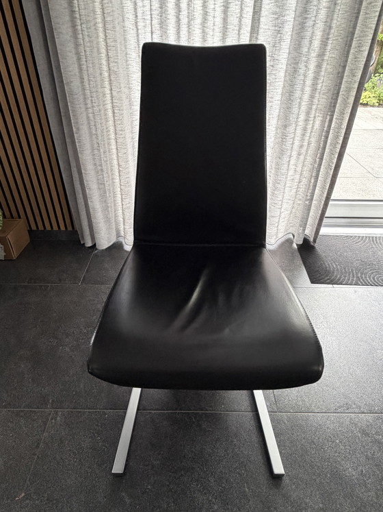 Image 1 of Rolf Benz stoelen, zwart met mat aluminium 
