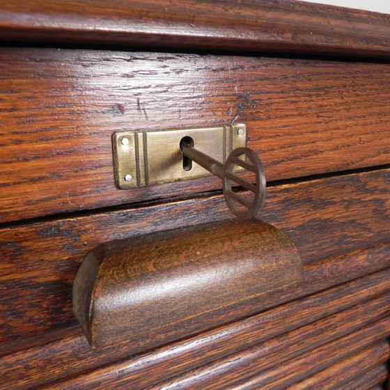 Image 1 of Armadio in rovere con serranda avvolgibile, 1 anta, altezza 123 cm, anni '30