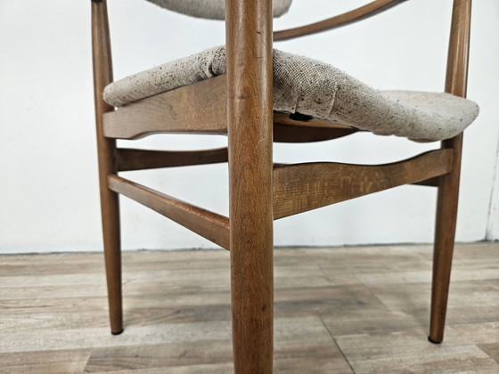Image 1 of Zweedse fauteuil van hout en stof
