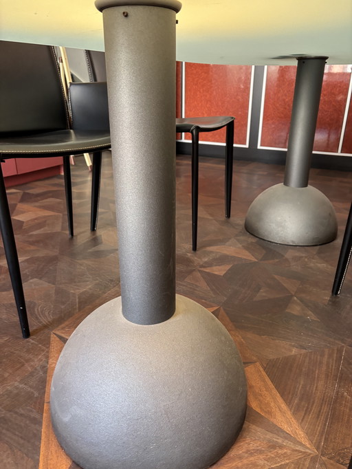 Poltrona Frau eettafel Calice ovaal