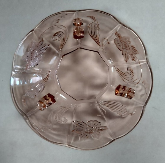 Image 1 of ciotola in vetro rosa con motivo floreale