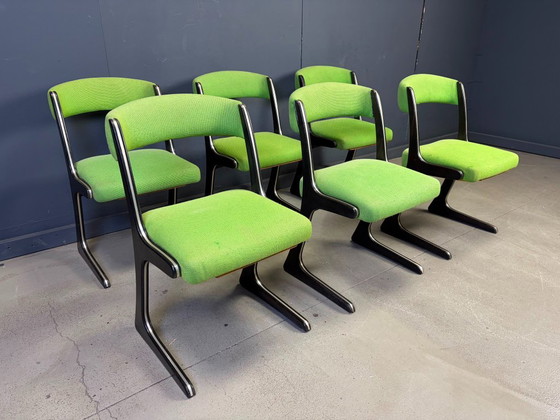 Juego de 6 sillas Canguro de Emile Baumann, década de 1960. – Sillas de comedor, Textile, Wood (photo 2 of 10)