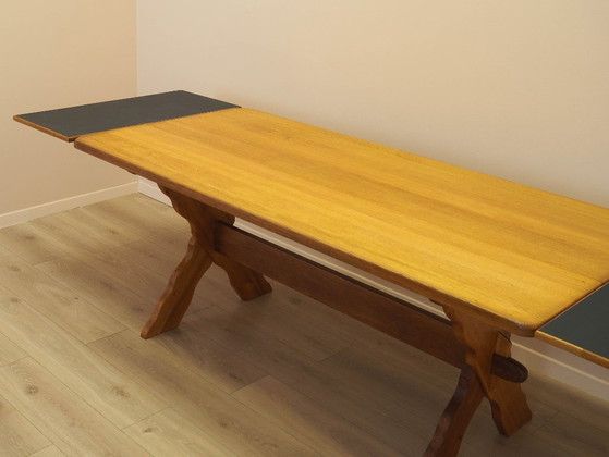 Danish Extendable Oak Dining Table Designed by Henning Kjærnulf, 1960s – Henning Kjaernulf, Wood (photo 17 of 21)