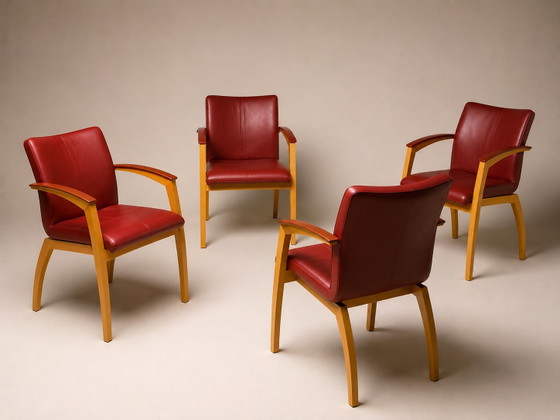 Leolux Camarilla | Set van 4 | Bordeauxrood | Hugo de Ruiter – Eetkamerstoelen, Leather, Wood (photo 4 of 8)