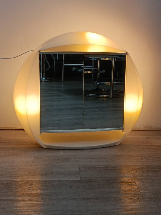 Image 1 of Massive Lamp + Allibert Wall Cabinet
