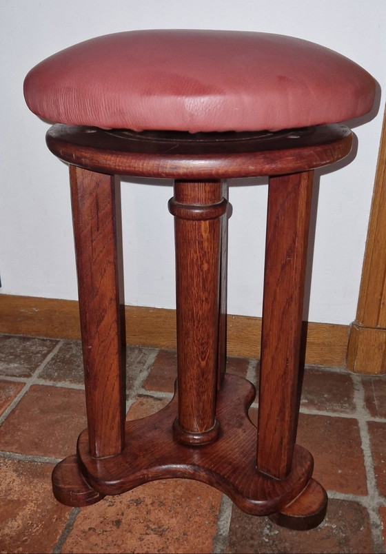 Image 1 of Classic round height adjustable piano stool