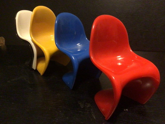 Image 1 of Vitra miniatures