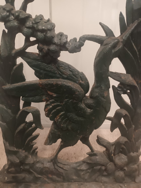 Image 1 of Antiker Schirmständer aus Gusseisen