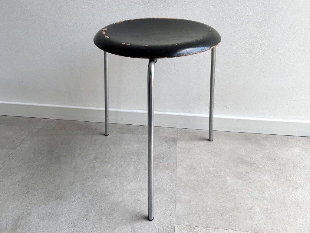Fritz Hansen Stools | Whoppah