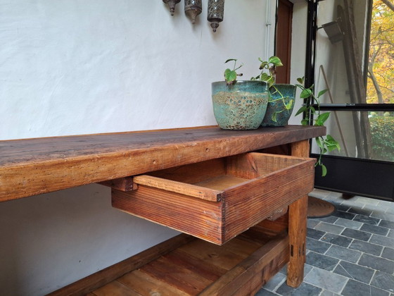 Image 1 of Schöne restaurierte Werkbank