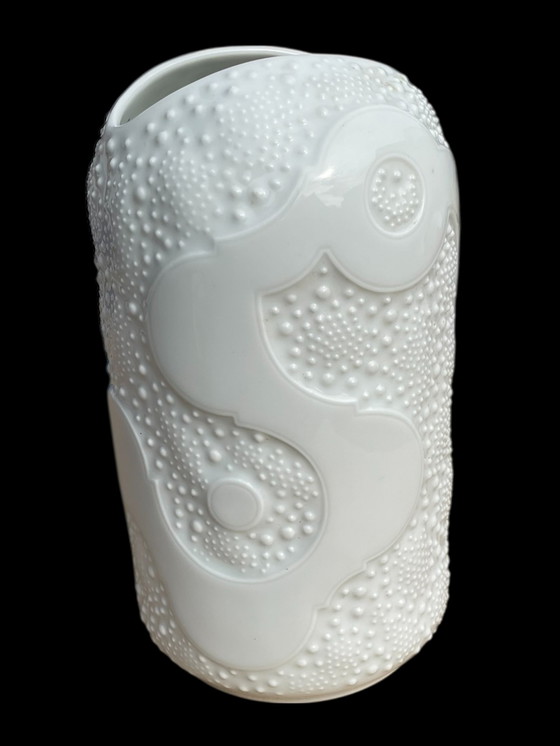 Image 1 of AK Kaiser #368 porcelain op art vase rare shape h= 20cm W-Germany vintage 1960s